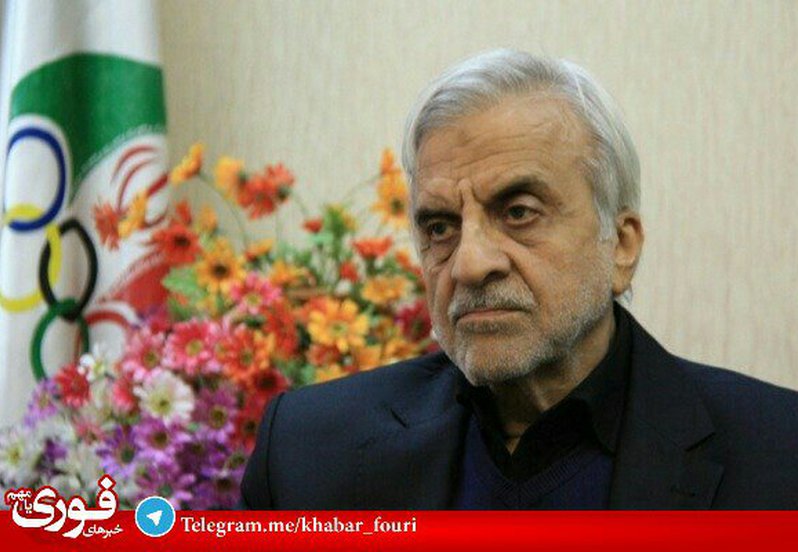 هاشمی طبا گفته است که برای مناظره «زنده» و «مرده» آمادگی دارد