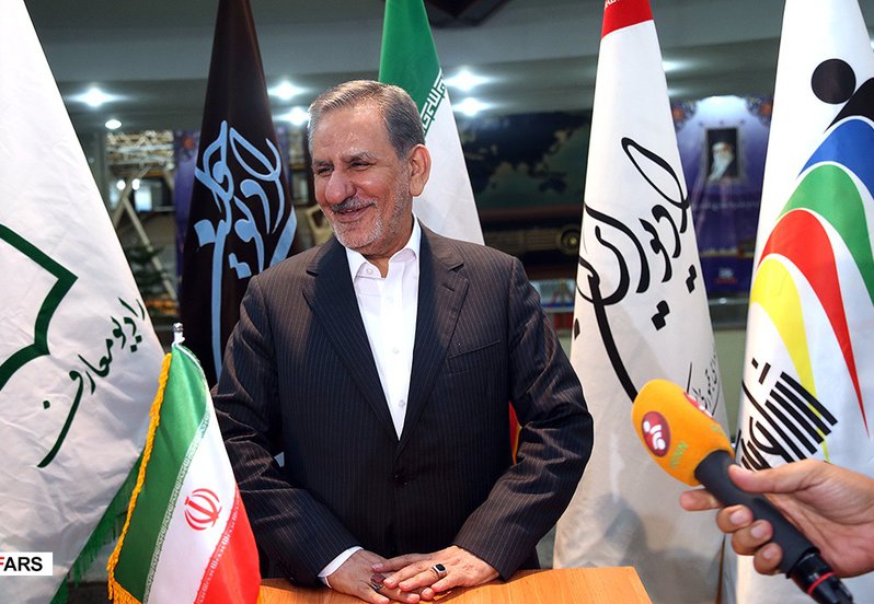 حضور جهانگیری در صداوسیما برای ضبط برنامه رادیویی